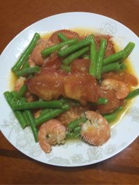酸甜的西红柿豆角煮虾做法图解3)