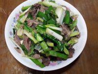 家常蒜苗炒牛肉做法图解10)