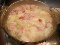 自制肉丸白菜汤做法图解15)