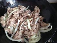 可口的孜然牛肉做法图解7)