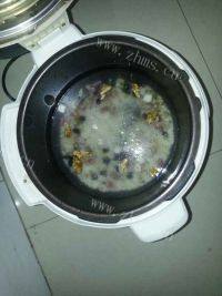 美味的腊八粥做法图解2)