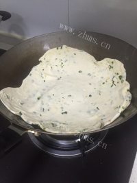 家常葱花饼做法图解13)