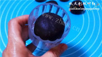 美味的纯天然桃山皮月饼做法图解26)