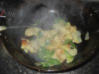 土豆片炒青椒自制做法图解10)