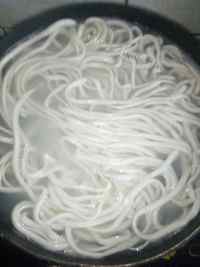 美味的青菜牛肉面做法图解10)