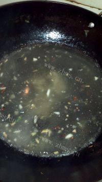 美味的平菇肉片汤做法图解6)