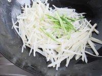 家常菜土豆炒鸡蛋做法图解8)