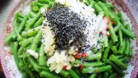 香辣米椒拌豇豆做法图解4)