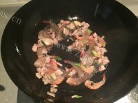美味的海鲜面做法图解2)