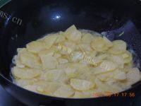 干煸土豆片自制做法图解3)