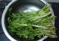 简单版清炒菠菜做法图解2)