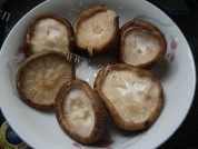 香菇酿肉丸做法图解1)