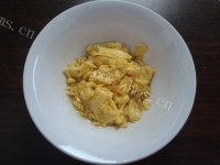 简单吃肉丝酱油蛋炒饭做法图解3)