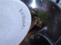 诱人的鱼头豆腐汤