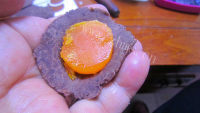 美味的自制广式蛋黄豆沙月饼做法图解5)