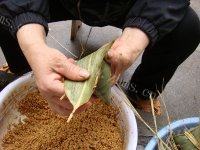 好吃的的咸肉粽子做法图解8)