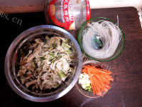美味红烧肉炖干白菜做法图解1)