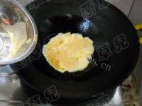 自己做的韭菜鸡蛋包子做法图解5)