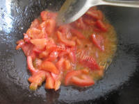 自制番茄酸汤面的做法图解六
