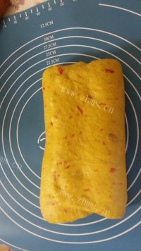 好吃的枸杞姜味吐司做法图解4)