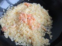 简易萝卜干蛋炒饭做法图解6)