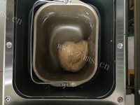 自制胡萝卜餐包做法图解1)