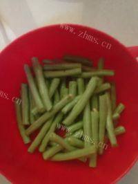 家常菜麻酱豇豆做法图解3)