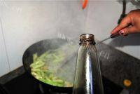 「DIY美食」排骨炖豆角做法图解5)