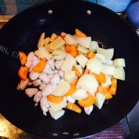 美味的咖喱鸡肉做法图解4)