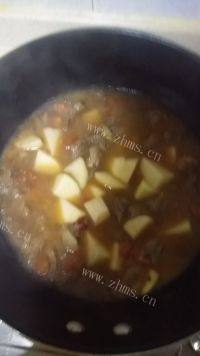 家常菜土豆烧牛肉做法图解9)