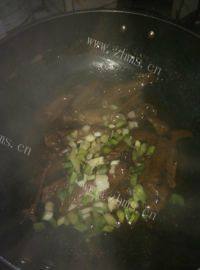 美味的红烧鸭翅