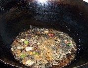 家常菜红烧鸡蛋豆腐做法图解9)