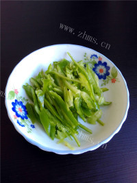 家常土豆丝做法图解4)