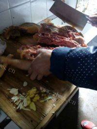 美味的煲鸡汤做法图解2)