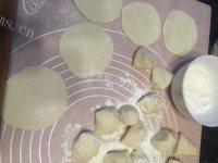 独特的梅干菜肉包做法图解12)