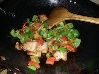 美味的家常小炒肉做法图解3)
