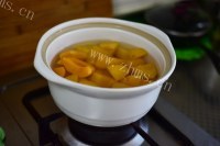 黄桃罐头做法图解7)
