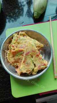 口感不错的西葫芦火腿鸡蛋饼