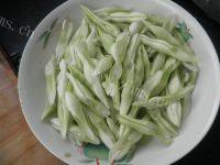 家常菜豆角炒鸡蛋做法图解3)