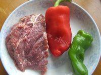 下饭的彩椒牛肉做法图解1)