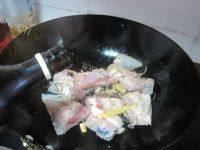 自己做的鱼头豆腐汤做法图解4)