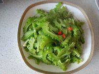 家常菜辣炒苦瓜
