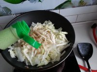 好吃的白菜炖冷冻豆腐做法图解6)