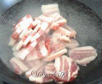 自制酸菜白肉做法图解6)