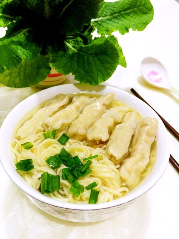 虾饺汤面