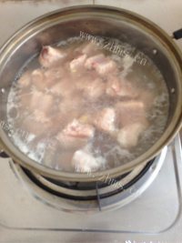 好吃的话梅排骨做法图解2)