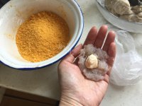 美味的翡翠芋虾球做法图解5)