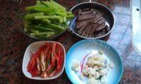美味蒜苔牛肉做法图解2)