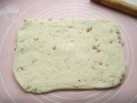 自制全麦硬质苏打核桃面包的做法图解十二