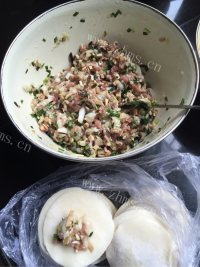 简单的生煎饺子做法图解1)